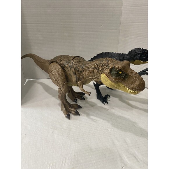 Jurassic Park World Mattel T-Rex & Scorpios Rex Action & Sound Dinosaur Figure - Picture 2 of 6